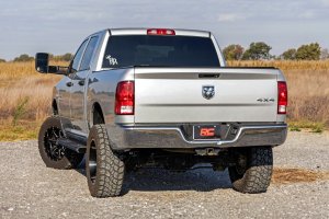 Ram 2500 Running Boards - Rough Country - HD2 - Black - '11-'23